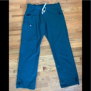 Large Kade scrub pants